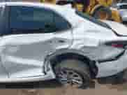 2022 Toyota Camry LE с VIN 4T1C11BK0NU069930, выставлен на аукционе IAAI как лот 42128497 с пробегом 17 049 миль миль и . История ставок и продаж доступна на DreamBid. Изображение 6.