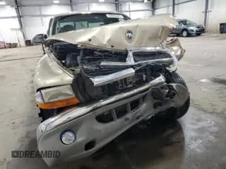 ✅ 2004 Dodge Dakota SLT • VIN: 1D7HG42N94S549694 • Lot: 56888845. Wystawiony na Copart z przebiegiem 166 130 mil. Bezpłatny archiwum sprzedaży aukcyjnych z USA i szczegółowy raport historii pojazdu na DreamBid. Zdjęcie 5.