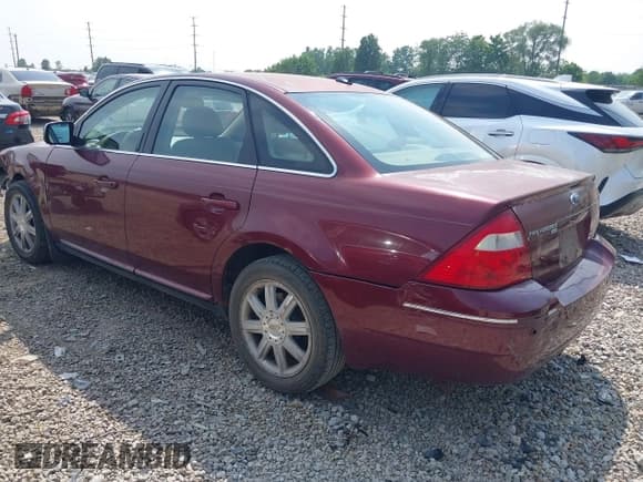 ✅ 2007 Ford Five Hundred Limited • VIN: 1FAHP28137G142809 • Лот: 42490997. Опубликован ранее на IAAI с пробегом 157 532 миль. Бесплатный доступ к архиву аукционных продаж из США и подробный отчёт об истории автомобиля на DreamBid. Изображение 3.