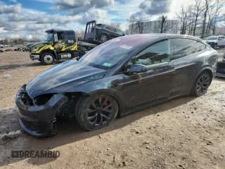 ✅ 2024 Tesla Model X Plaid • VIN: 7SAXCBE65RF439713 • Lot: 93110265. Wystawiony na Copart z przebiegiem 16 061 mil. Bezpłatny archiwum sprzedaży aukcyjnych z USA i szczegółowy raport historii pojazdu na DreamBid. Zdjęcie 1.
