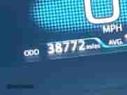 2021 Toyota Prius Limited z VIN JTDKAMFP9M3187986, wystawiony jako IAAI lot #43398563 z przebiegiem 38 772 mil mil oraz . Historia ofert i sprzedaży dostępna na DreamBid. Obrazek 16.