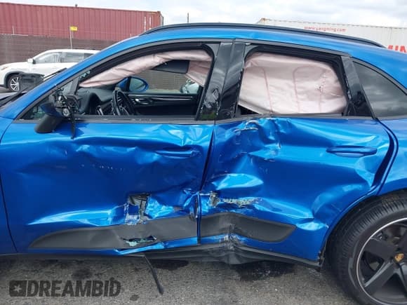 ✅ 2020 Porsche Macan • VIN: WP1AA2A52LLB14462 • Лот: 43398246. Опубликован ранее на IAAI с пробегом 32 881 миль. Бесплатный доступ к архиву аукционных продаж из США и подробный отчёт об истории автомобиля на DreamBid. Изображение 6.