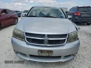 ✅ 2008 Dodge Avenger R/T • VIN: 1B3LD76M78N672352 • Lot: 75009474. Wystawiony na Copart z przebiegiem 156 826 mil. Bezpłatny archiwum sprzedaży aukcyjnych z USA i szczegółowy raport historii pojazdu na DreamBid. Zdjęcie 5.