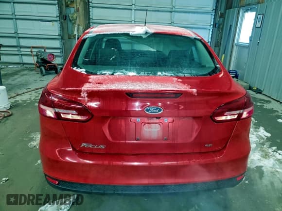 ✅ 2017 Ford Focus SE • VIN: 1FADP3F28HL226178 • Lot: 93750225. Wystawiony na Copart z przebiegiem 150 897 mil. Bezpłatny archiwum sprzedaży aukcyjnych z USA i szczegółowy raport historii pojazdu na DreamBid. Zdjęcie 6.
