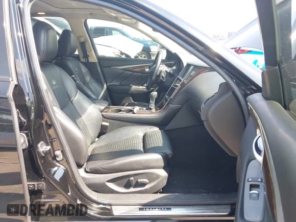 ✅ 2014 Infiniti Q50 Sport • VIN: JN1BV7AP0EM678832 • Лот: 42370598. Опубликован ранее на IAAI с пробегом 126 871 миль. Бесплатный доступ к архиву аукционных продаж из США и подробный отчёт об истории автомобиля на DreamBid. Изображение 5.