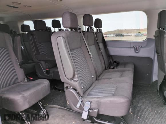 ✅ 2017 Ford Transit XL • VIN: 1FBZX2YM7HKA68631 • Lot: 43348695. Wystawiony na Copart z przebiegiem 113 088 mil. Bezpłatny archiwum sprzedaży aukcyjnych z USA i szczegółowy raport historii pojazdu na DreamBid. Zdjęcie 10.