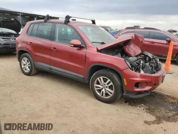 ✅ 2012 Volkswagen Tiguan S • VIN: WVGBV7AX8CW087884 • Лот: 90077175. Опубликован ранее на Copart с пробегом 147 397 миль. Бесплатный доступ к архиву аукционных продаж из США и подробный отчёт об истории автомобиля на DreamBid. Изображение 4.