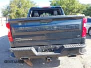 ✅ 2019 Chevrolet Silverado 1500 LT Trail Boss • VIN: 1GCPYFED2KZ152401 • Lot: 42211371. Wystawiony na IAAI z przebiegiem 106 796 mil. Bezpłatny archiwum sprzedaży aukcyjnych z USA i szczegółowy raport historii pojazdu na DreamBid. Zdjęcie 17.