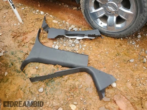 ✅ 2015 Chevrolet Silverado 1500 LTZ • VIN: 3GCUKSEC3FG429020 • Лот: 68963115. Опубликован ранее на Copart с пробегом 121 632 миль. Бесплатный доступ к архиву аукционных продаж из США и подробный отчёт об истории автомобиля на DreamBid. Изображение 12.