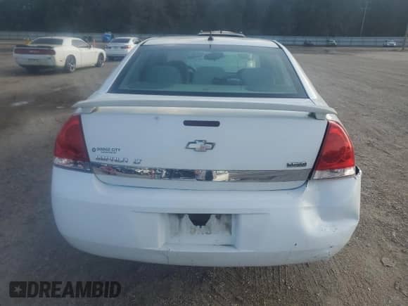 2011 Chevrolet Impala LT Retail z VIN 2G1WB5EK2B1213835, wystawiony jako Copart lot #90123545 z przebiegiem 186 577 mil mil oraz Szkoda całkowita • Salvage title. Historia ofert i sprzedaży dostępna na DreamBid. Obrazek 6.