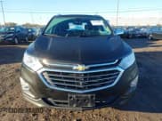 ✅ 2020 Chevrolet Equinox Premier • VIN: 2GNAXYEX0L6268361 • Lot: 43570007. Wystawiony na IAAI z przebiegiem 53 041 mil. Bezpłatny archiwum sprzedaży aukcyjnych z USA i szczegółowy raport historii pojazdu na DreamBid. Zdjęcie 12.