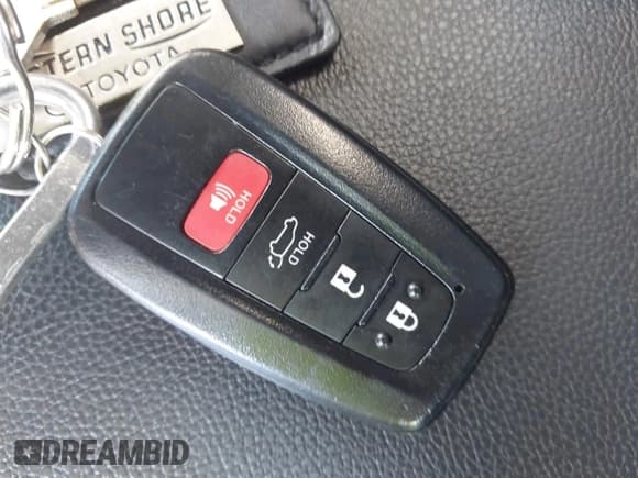 ✅ 2021 Toyota Highlander Hybrid XLE • VIN: 5TDGBRCH6MS516011 • Lot: 41668316. Listed on IAAI with 58,007 mi. Free auction sales archive from the USA and detailed vehicle history report at DreamBid. Image 11.