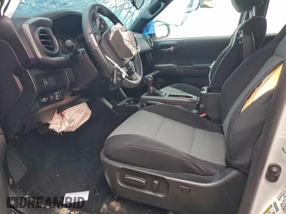 ✅ 2022 Toyota Tacoma TRD Sport • VIN: 3TMCZ5AN2NM514608 • Lot: 92655245. Listed on Copart with 62,427 mi. Free auction sales archive from the USA and detailed vehicle history report at DreamBid. Image 7.