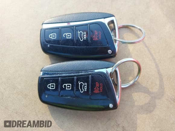 ✅ 2018 Hyundai Santa Fe 2.4L • VIN: 5NMZU3LB5JH103569 • Лот: 43236125. Опубликован ранее на IAAI с пробегом 67 120 миль. Бесплатный доступ к архиву аукционных продаж из США и подробный отчёт об истории автомобиля на DreamBid. Изображение 11.