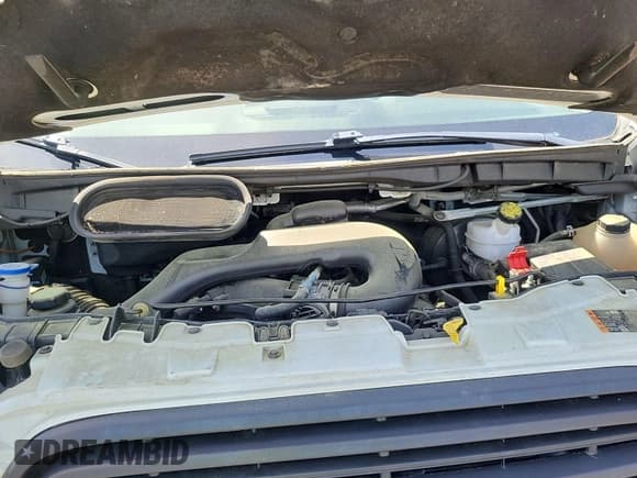 ✅ 2018 Ford Transit • VIN: 1FTYR1YM0JKB43915 • Лот: 42511194. Опубликован ранее на IAAI с пробегом 123 242 миль. Бесплатный доступ к архиву аукционных продаж из США и подробный отчёт об истории автомобиля на DreamBid. Изображение 1.