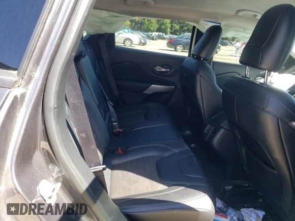 ✅ 2022 Jeep Cherokee X • VIN: 1C4PJMCX8ND539087 • Лот: 72022545. Опубликован ранее на Copart с пробегом 46 893 миль. Бесплатный доступ к архиву аукционных продаж из США и подробный отчёт об истории автомобиля на DreamBid. Изображение 11.