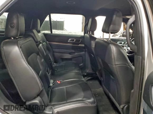 ✅ 2018 Ford Explorer Limited • VIN: 1FM5K8F88JGA57367 • Lot: 93595465. Wystawiony na Copart z przebiegiem 59 130 mil. Bezpłatny archiwum sprzedaży aukcyjnych z USA i szczegółowy raport historii pojazdu na DreamBid. Zdjęcie 11.