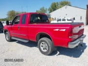✅ 1999 Ford F-250 XL • VIN: 1FTNX21F5XED69563 • Lot: 43206112. Listed on IAAI with 295,491 mi. Free auction sales archive from the USA and detailed vehicle history report at DreamBid. Image 3.