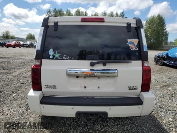 ✅ 2006 Jeep Commander Limited • VIN: 1J8HG58276C199081 • Lot: 65040944. Wystawiony na Copart z przebiegiem 220 377 mil. Bezpłatny archiwum sprzedaży aukcyjnych z USA i szczegółowy raport historii pojazdu na DreamBid. Zdjęcie 6.