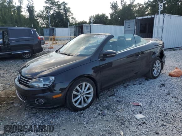 ✅ 2016 Volkswagen Eos Komfort • VIN: WVWBW8AH9GV001011 • Lot: 68598285. Wystawiony na Copart z przebiegiem 124 348 mil. Bezpłatny archiwum sprzedaży aukcyjnych z USA i szczegółowy raport historii pojazdu na DreamBid. Zdjęcie 1.