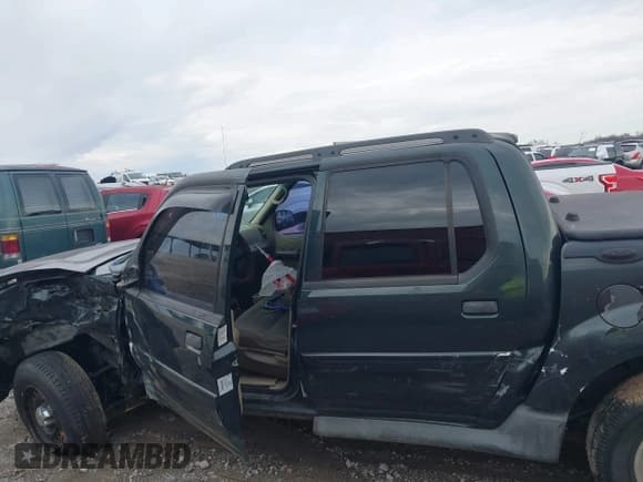 ✅ 2004 Ford Explorer Sport Trac XLS • VIN: 1FMZU67K84UB98360 • Lot: 41558930. Wystawiony na IAAI z przebiegiem Nie podano. Bezpłatny archiwum sprzedaży aukcyjnych z USA i szczegółowy raport historii pojazdu na DreamBid. Zdjęcie 14.