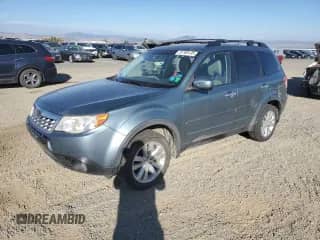 2012 Subaru Forester X Limited z VIN JF2SHBEC5CH452002, wystawiony jako Copart lot #81769135 z przebiegiem 139 001 mil mil oraz Czysty tytuł • Clean title. Historia ofert i sprzedaży dostępna na DreamBid. Obrazek 1.