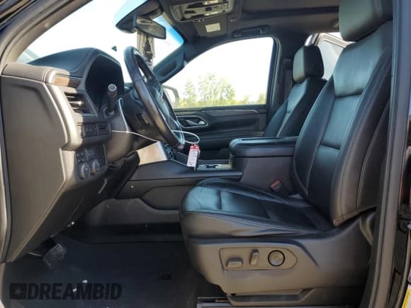 ✅ 2021 Chevrolet Suburban LT • VIN: 1GNSKCKD2MR381279 • Lot: 70537184. Wystawiony na Copart z przebiegiem 222 595 mil. Bezpłatny archiwum sprzedaży aukcyjnych z USA i szczegółowy raport historii pojazdu na DreamBid. Zdjęcie 7.