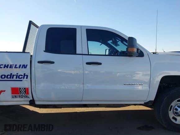 ✅ 2018 Chevrolet Silverado 2500HD Work Truck • VIN: 1GC2CUEG0JZ292906 • Lot: 43606831. Listed on IAAI with 163,085 mi. Free auction sales archive from the USA and detailed vehicle history report at DreamBid. Image 13.