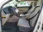 2016 Hyundai Tucson Sport с VIN KM8J33A22GU045856, выставлен на аукционе Copart как лот 85542535 с пробегом 129 273 миль миль и Списание • Salvage title. История ставок и продаж доступна на DreamBid. Изображение 7.