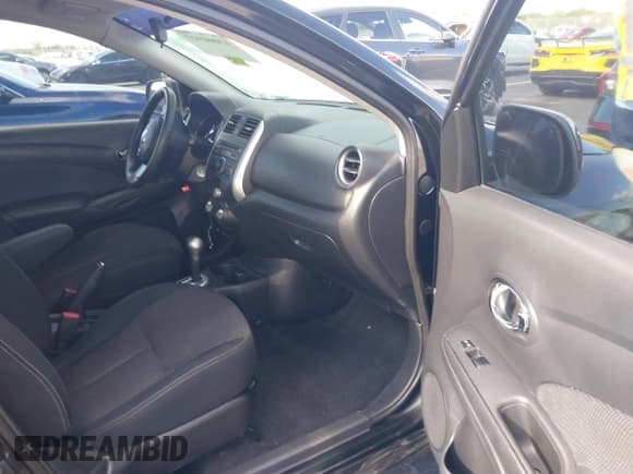 ✅ 2014 Nissan Versa S • VIN: 3N1CN7AP7EL832645 • Lot: 43004027. Listed on IAAI with 94,132 mi. Free auction sales archive from the USA and detailed vehicle history report at DreamBid. Image 5.