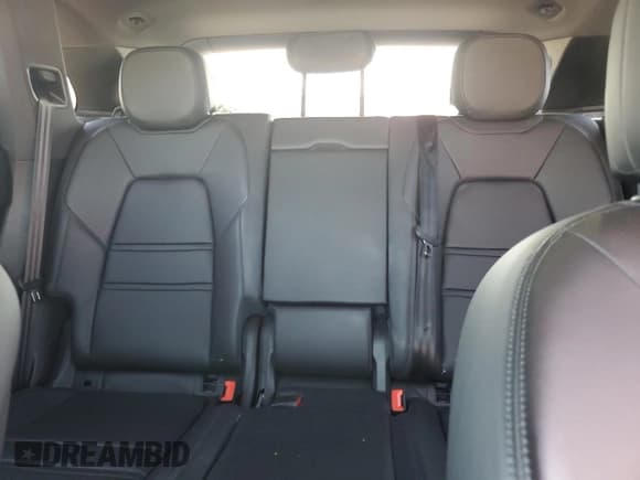 ✅ 2019 Porsche Cayenne • VIN: WP1AA2AY3KDA08539 • Lot: 60115345. Listed on Copart with 43,768 mi. Free auction sales archive from the USA and detailed vehicle history report at DreamBid. Image 10.