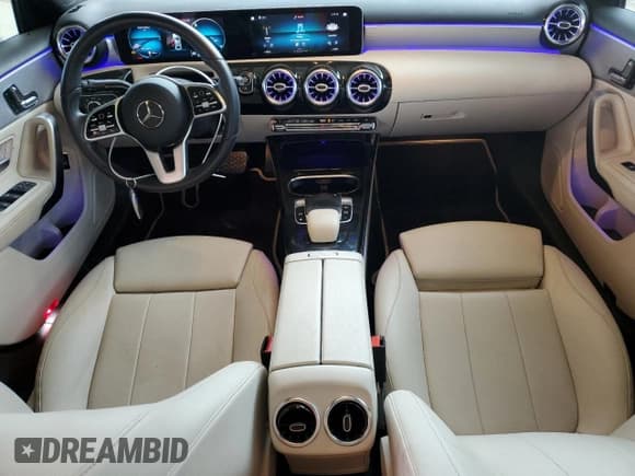 ✅ 2020 Mercedes-Benz A 220 • VIN: W1K3G4EB9LJ237584 • Лот: 44530614. Опубликован ранее на Copart с пробегом 52 260 миль. Бесплатный доступ к архиву аукционных продаж из США и подробный отчёт об истории автомобиля на DreamBid. Изображение 8.