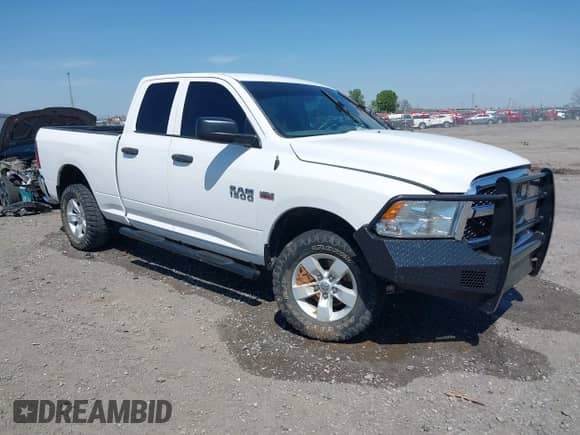 2016 Ram 1500 Express with VIN 1C6RR7FT2GS353496, listed as a IAAI auction lot 41992361 with 188,304 mi miles and . Bid and sale history available at DreamBid. Image 1.