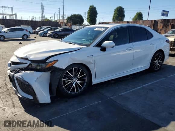 2021 Toyota Camry Hybrid SE с VIN 4T1S31AK0MU023567, выставлен на аукционе Copart как лот 71823315 с пробегом 331 948 миль миль и Списание • Salvage title. История ставок и продаж доступна на DreamBid. Изображение 1.