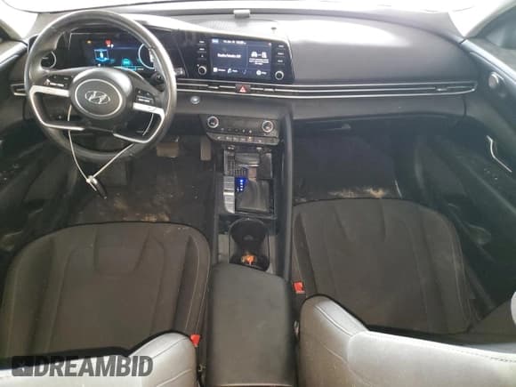 ✅ 2021 Hyundai Elantra SEL • VIN: 5NPLS4AG6MH051893 • Lot: 85942035. Wystawiony na Copart z przebiegiem 29 584 mil. Bezpłatny archiwum sprzedaży aukcyjnych z USA i szczegółowy raport historii pojazdu na DreamBid. Zdjęcie 8.