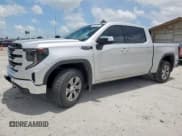 ✅ 2022 GMC Sierra 1500 SLE • VIN: 3GTUUBED4NG623878 • Лот: 64321045. Опубликован ранее на Copart с пробегом 71 983 миль. Бесплатный доступ к архиву аукционных продаж из США и подробный отчёт об истории автомобиля на DreamBid. Изображение 1.
