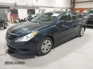 2011 Hyundai Sonata GLS with VIN 5NPEB4ACXBH186426, listed as a IAAI auction lot 43418000 with 226,328 mi miles and . Bid and sale history available at DreamBid. Image 2.