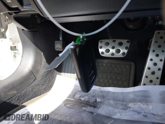 ✅ 2014 Lexus IS 350 • VIN: JTHBE1D25E5002122 • Lot: 42516955. Listed on IAAI with 85,127 mi. Free auction sales archive from the USA and detailed vehicle history report at DreamBid. Image 11.