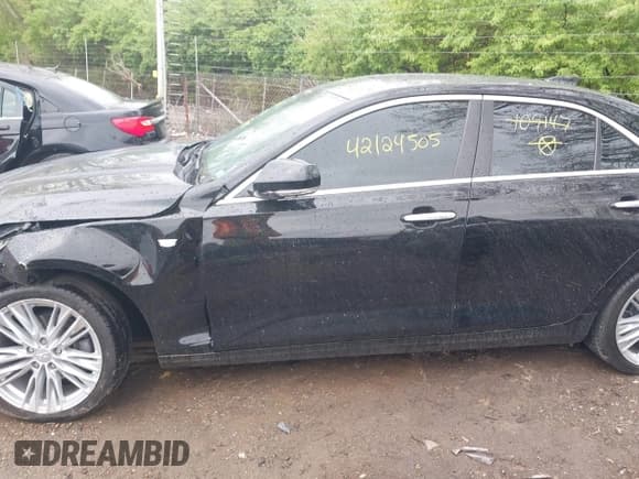 ✅ 2023 Cadillac CT4 Premium Luxury • VIN: 1G6DF5RK5P0109147 • Лот: 42124505. Опубликован ранее на IAAI с пробегом 13 797 миль. Бесплатный доступ к архиву аукционных продаж из США и подробный отчёт об истории автомобиля на DreamBid. Изображение 14.