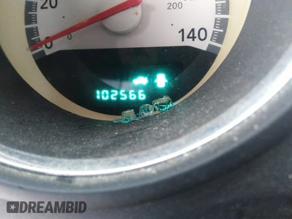 ✅ 2010 Dodge Challenger SE • VIN: 2B3CJ4DV3AH109316 • Lot: 41315941. Wystawiony na IAAI z przebiegiem 102 566 mil. Bezpłatny archiwum sprzedaży aukcyjnych z USA i szczegółowy raport historii pojazdu na DreamBid. Zdjęcie 15.