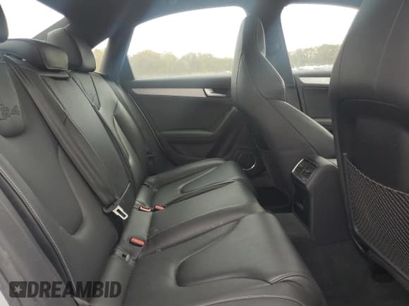 ✅ 2012 Audi S4 Premium Plus • VIN: WAUBGAFL1CA062143 • Лот: 82491285. Опубликован ранее на Copart с пробегом 85 607 миль. Бесплатный доступ к архиву аукционных продаж из США и подробный отчёт об истории автомобиля на DreamBid. Изображение 10.