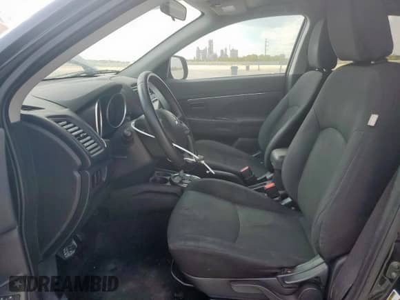 2015 Mitsubishi Outlander ES with VIN 4A4AP3AUXFE023390, listed as a Copart auction lot 80128515 with 157,524 mi miles and Salvage title. Bid and sale history available at DreamBid. Image 7.