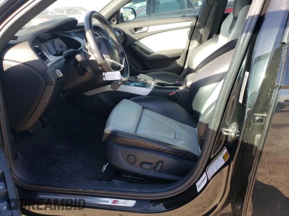 ✅ 2011 Audi S4 Prestige • VIN: WAUKGAFL1BA072203 • Lot: 42755405. Wystawiony na Copart z przebiegiem 127 726 mil. Bezpłatny archiwum sprzedaży aukcyjnych z USA i szczegółowy raport historii pojazdu na DreamBid. Zdjęcie 7.