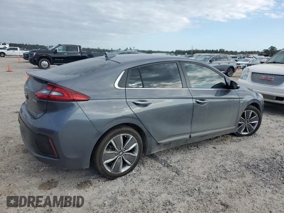 ✅ 2018 Hyundai Ioniq Limited • VIN: KMHC85LC8JU077617 • Лот: 85239494. Опубликован ранее на Copart с пробегом 176 087 миль. Бесплатный доступ к архиву аукционных продаж из США и подробный отчёт об истории автомобиля на DreamBid. Изображение 3.