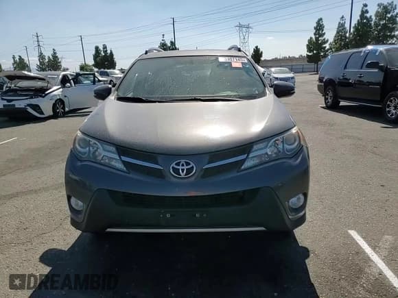 ✅ 2014 Toyota RAV4 XLE • VIN: 2T3WFREV9EW092925 • Lot: 80407145. Wystawiony na Copart z przebiegiem 68 803 mil. Bezpłatny archiwum sprzedaży aukcyjnych z USA i szczegółowy raport historii pojazdu na DreamBid. Zdjęcie 13.