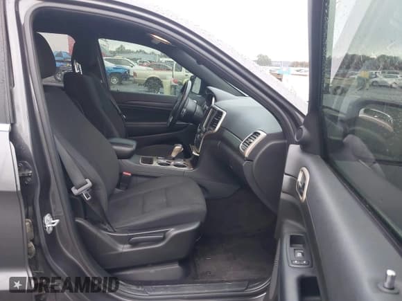 ✅ 2017 Jeep Grand Cherokee Altitude • VIN: 1C4RJFAG1HC842536 • Lot: 43634967. Listed on IAAI with 92,545 mi. Free auction sales archive from the USA and detailed vehicle history report at DreamBid. Image 5.