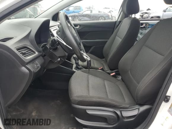 ✅ 2019 Hyundai Accent SE • VIN: 3KPC24A34KE086673 • Лот: 60148874. Опубликован ранее на Copart с пробегом 109 593 миль. Бесплатный доступ к архиву аукционных продаж из США и подробный отчёт об истории автомобиля на DreamBid. Изображение 7.