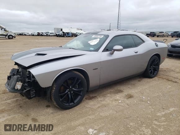 ✅ 2016 Dodge Challenger R/T • VIN: 2C3CDZBT6GH114270 • Lot: 45660754. Wystawiony na Copart z przebiegiem 61 945 mil. Bezpłatny archiwum sprzedaży aukcyjnych z USA i szczegółowy raport historii pojazdu na DreamBid. Zdjęcie 1.