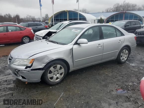 ✅ 2009 Hyundai Sonata GLS • VIN: 5NPET46C19H546764 • Лот: 81989664. Опубликован ранее на Copart с пробегом 168 149 миль. Бесплатный доступ к архиву аукционных продаж из США и подробный отчёт об истории автомобиля на DreamBid. Изображение 1.