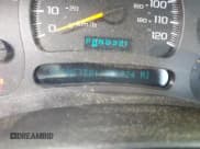 ✅ 2004 GMC Sierra 1500 SLE • VIN: 1GTEK14T84E311422 • Лот: 60806415. Опубликован ранее на Copart с пробегом 238 024 миль. Бесплатный доступ к архиву аукционных продаж из США и подробный отчёт об истории автомобиля на DreamBid. Изображение 9.